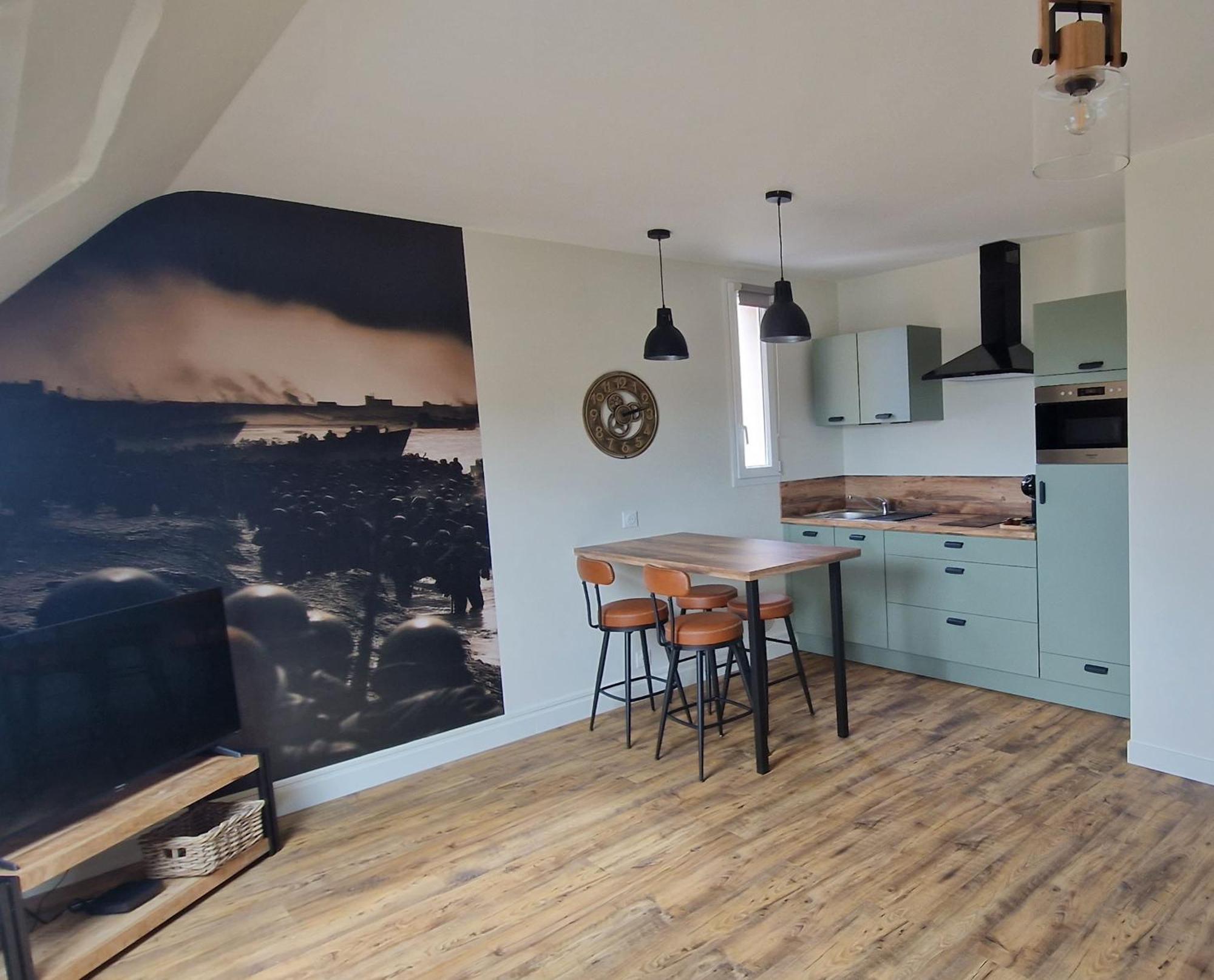 D-Day Apartment บาเยอ ภายนอก รูปภาพ